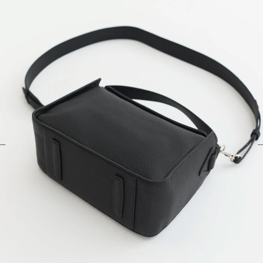 The Horse Clementine Bag in Black Pebbled Leather - Picture 8 of 16